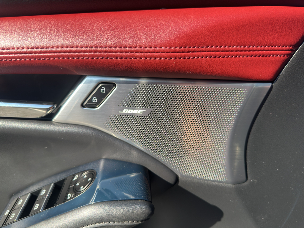 2020 Mazda Mazda3 Hatchback Premium photo 12