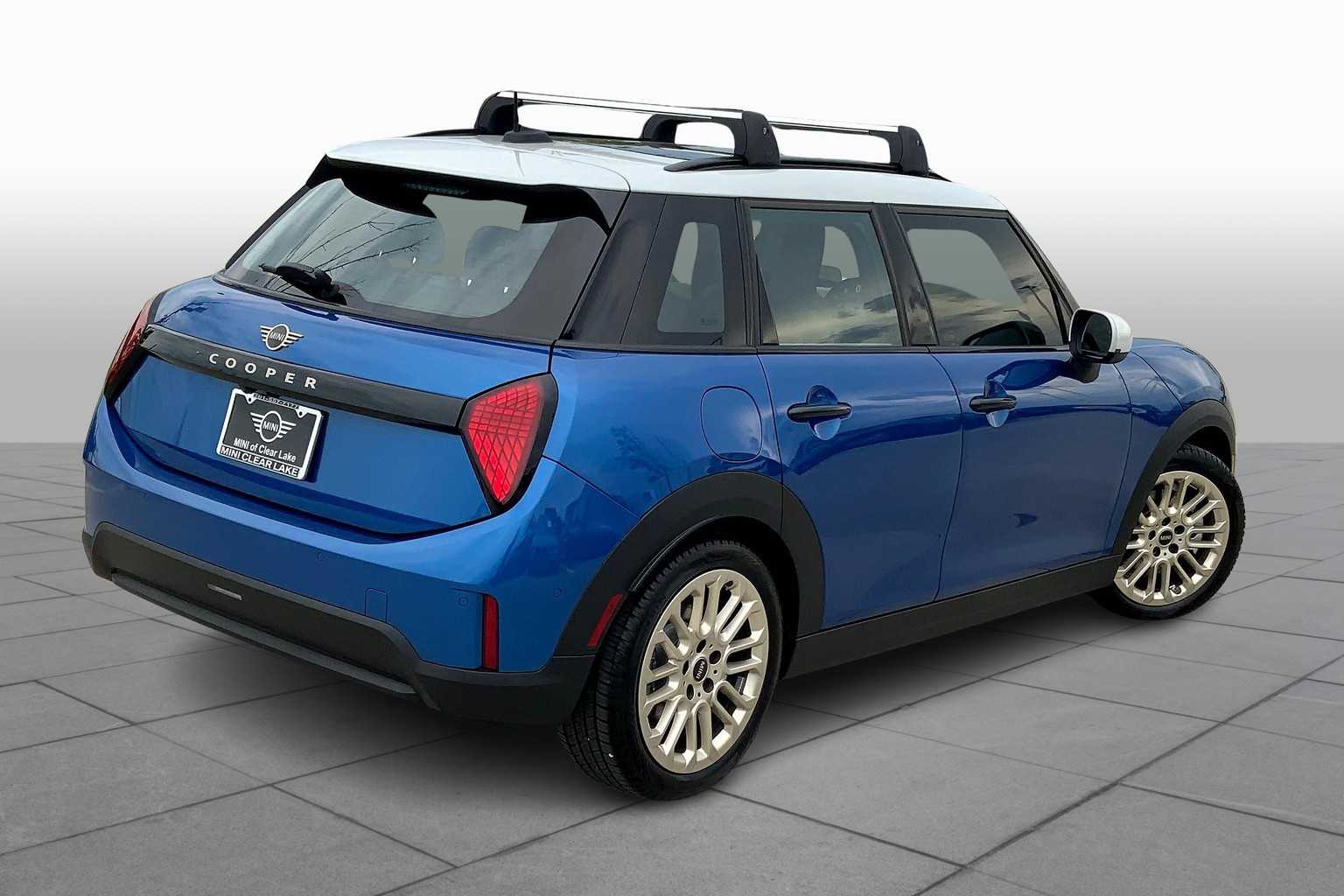 2025 Mini Cooper 4 Door Hardtop photo 12
