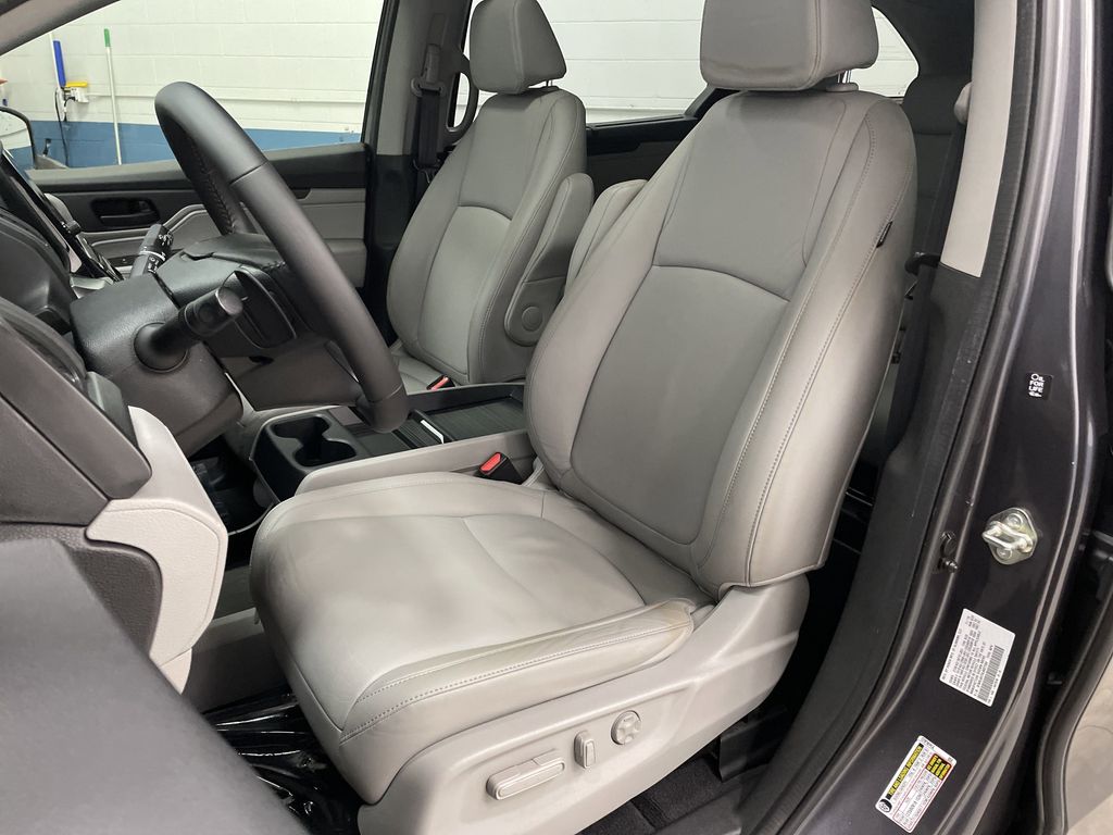 2020 Honda Odyssey EX-L photo 4