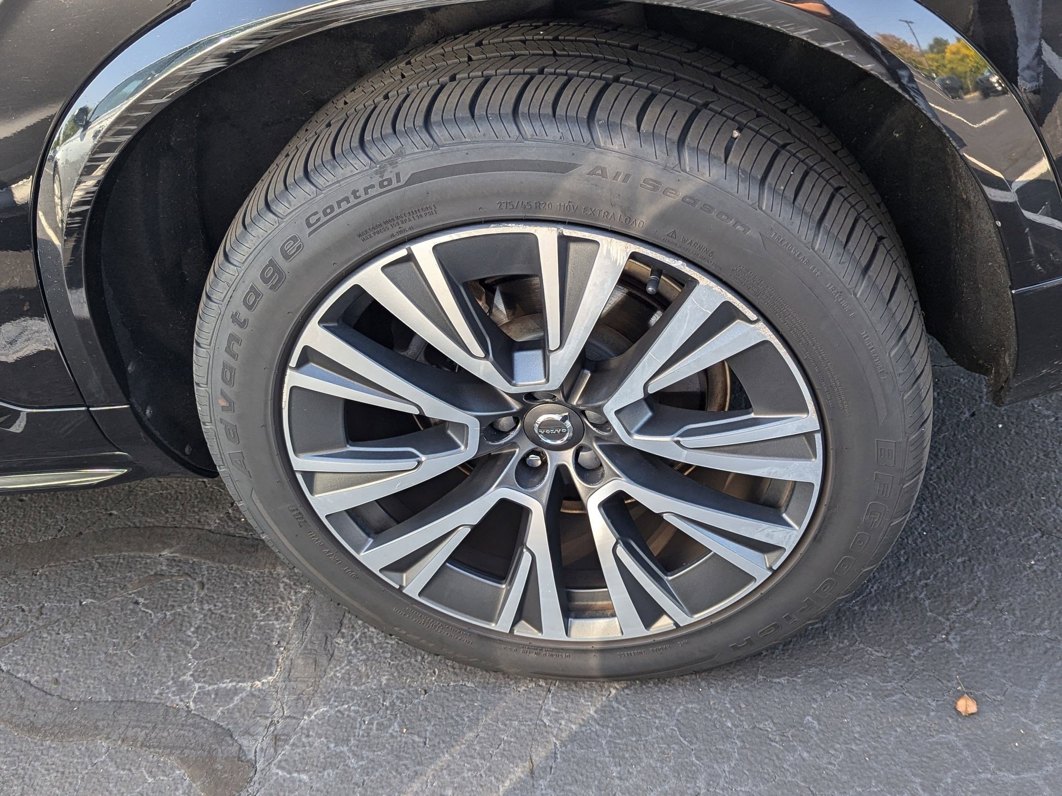 2020 Volvo XC90 T5 Momentum photo 7