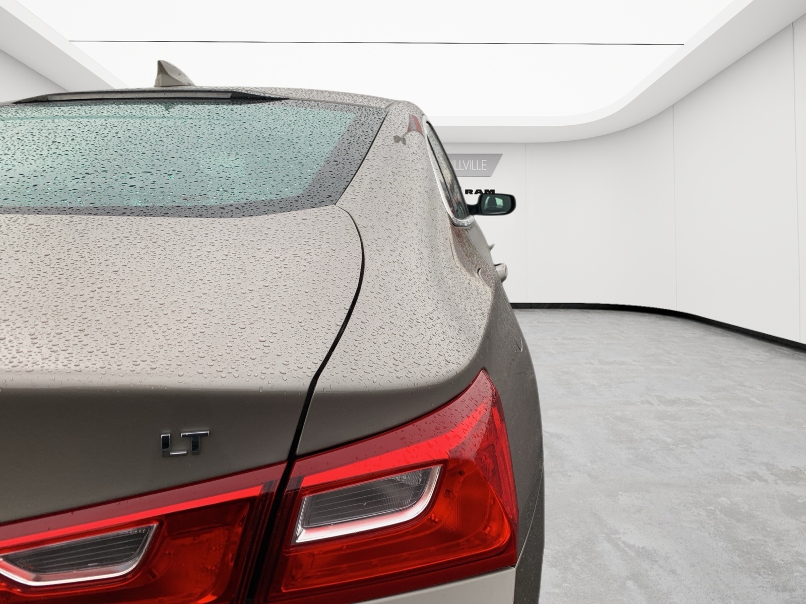 2024 Chevrolet Malibu 1LT photo 4