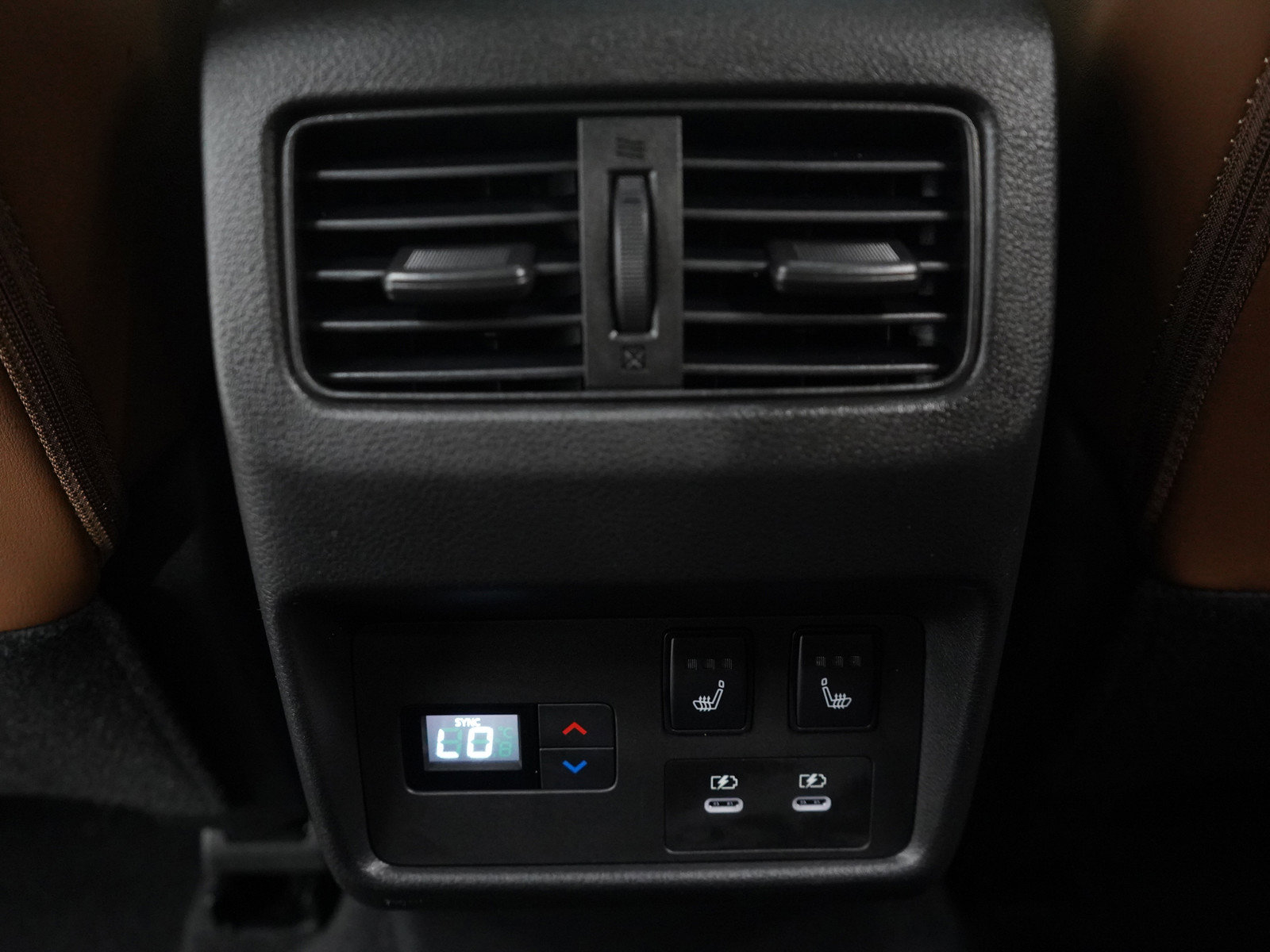 2024 Nissan Rogue Platinum photo 19