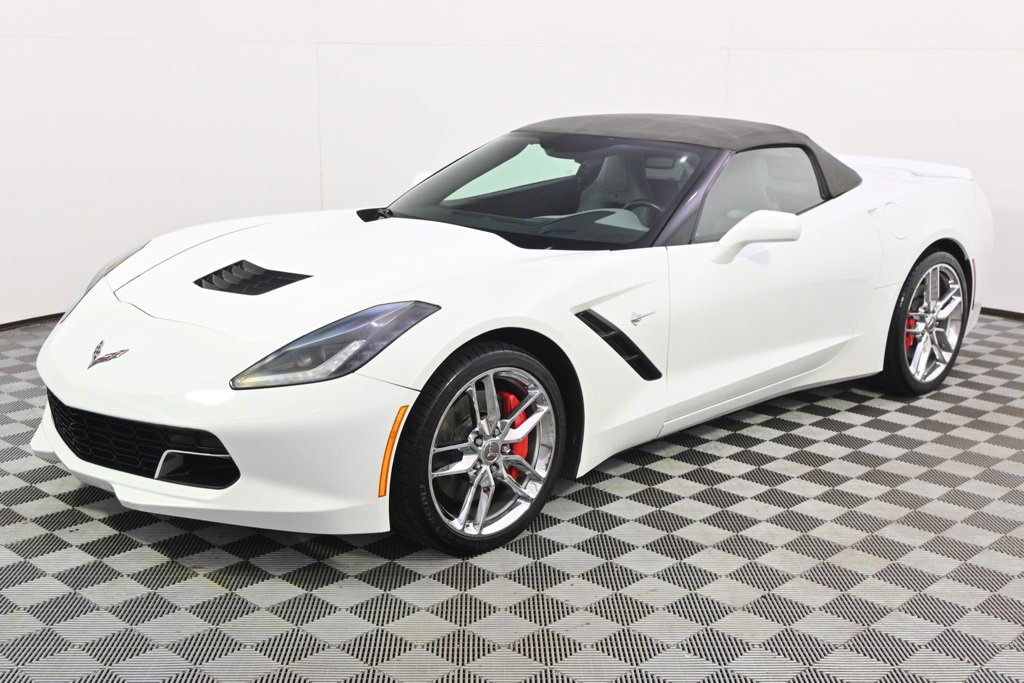Used 2014 Chevrolet Corvette Z51 with VIN 1G1YL3D70E5110391 for sale in Minneapolis, Minnesota