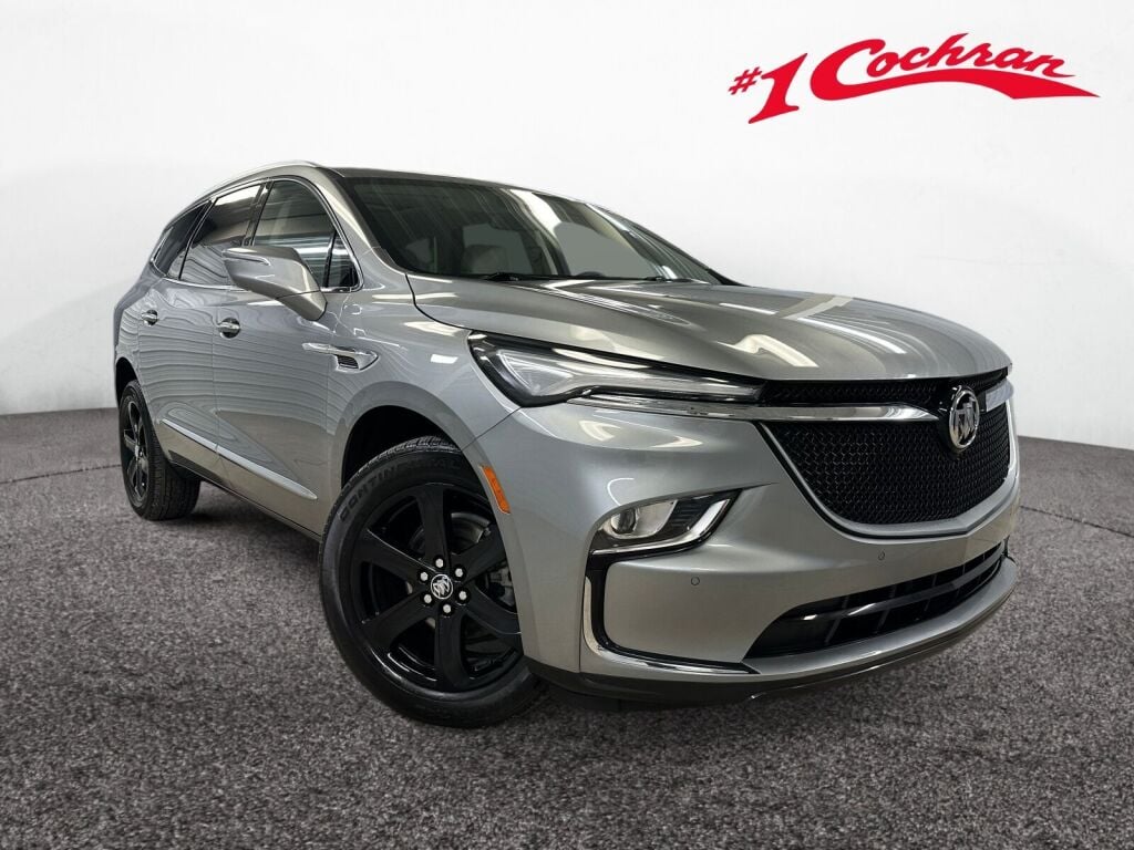 2023 Buick Enclave Essence's photo