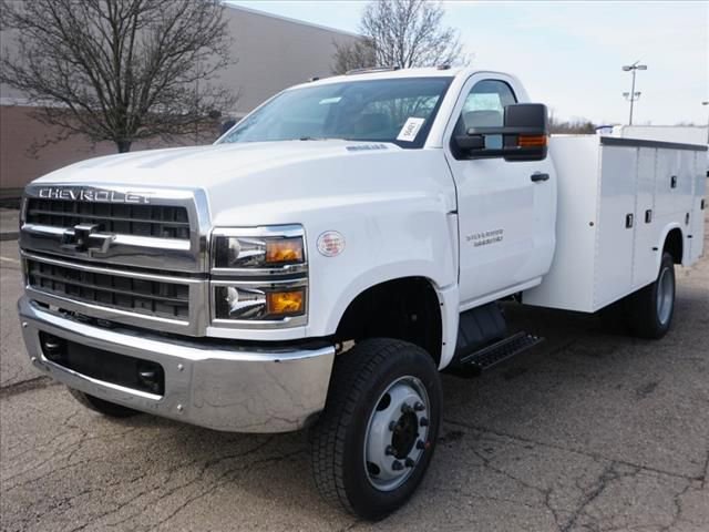 2024 Chevrolet Silverado 4500 Medium Duty Chassis Cab Work Truck's photo