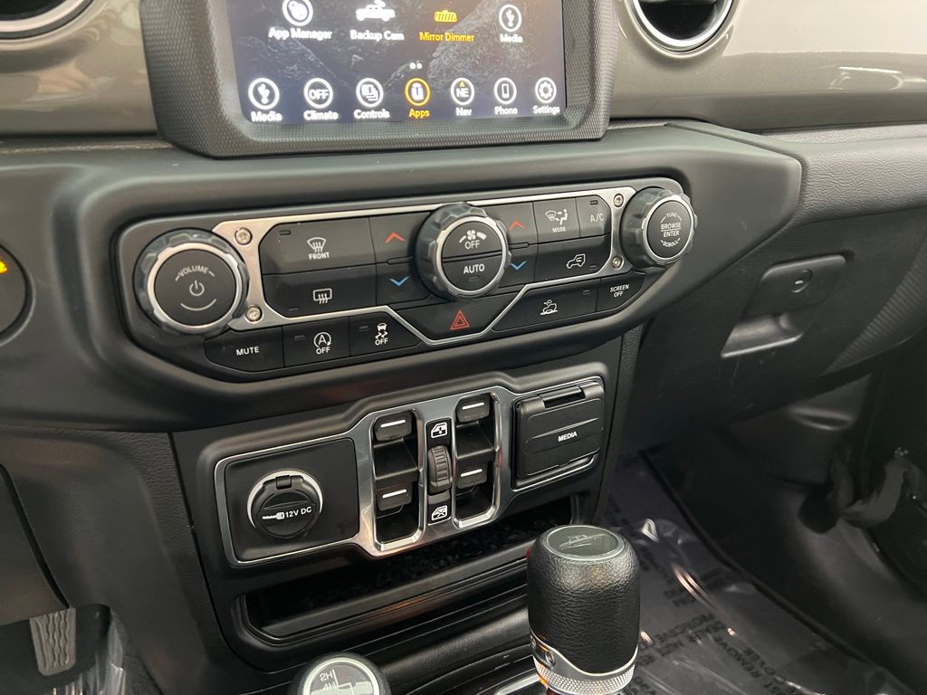 2023 Jeep Gladiator Overland photo 12