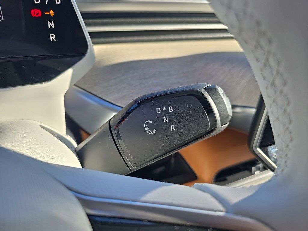 2025 Volkswagen ID. Buzz photo 10