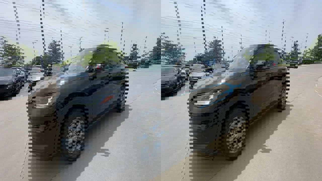 2026 Honda HR-V LX photo 2