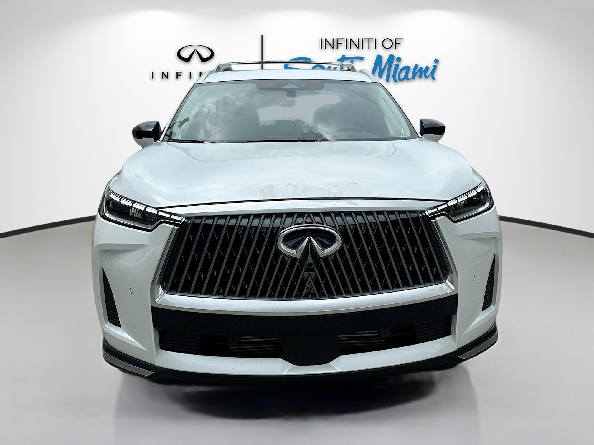 2026 Infiniti QX60 Luxe photo 2