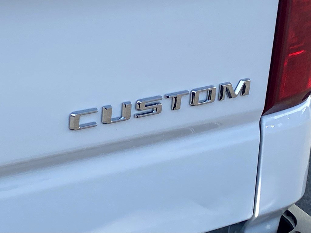 2025 Chevrolet Silverado 1500 Custom photo 19