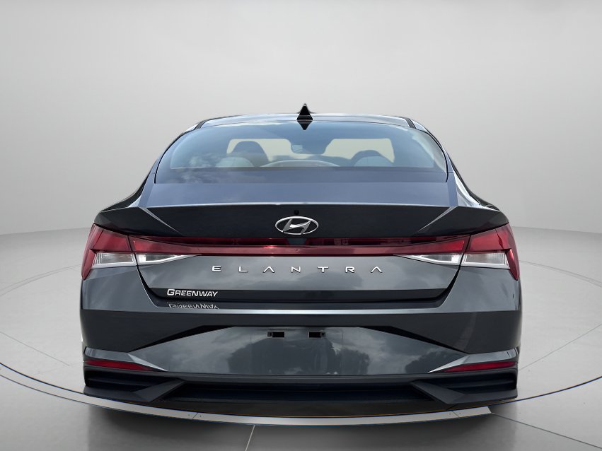 2021 Hyundai Elantra SE photo 4