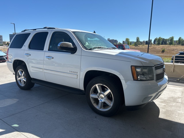 2011 Chevrolet Tahoe LTZ photo 2