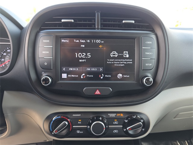 2022 Kia Soul LX photo 19
