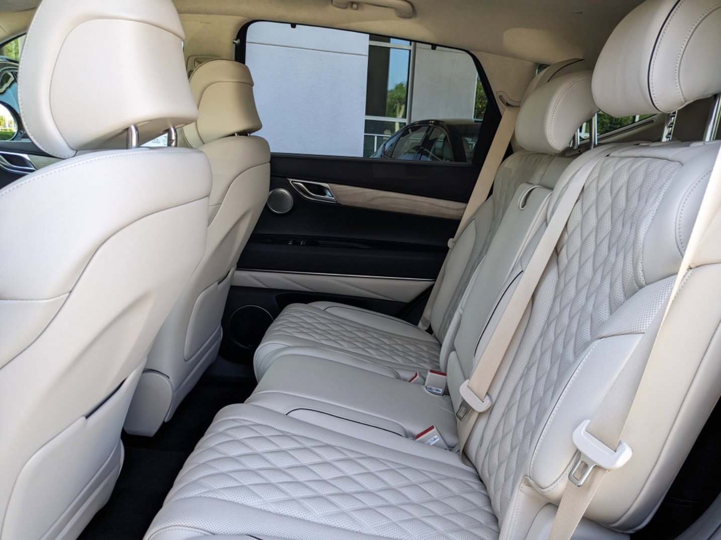 2024 Genesis GV80 3.5T Prestige photo 14