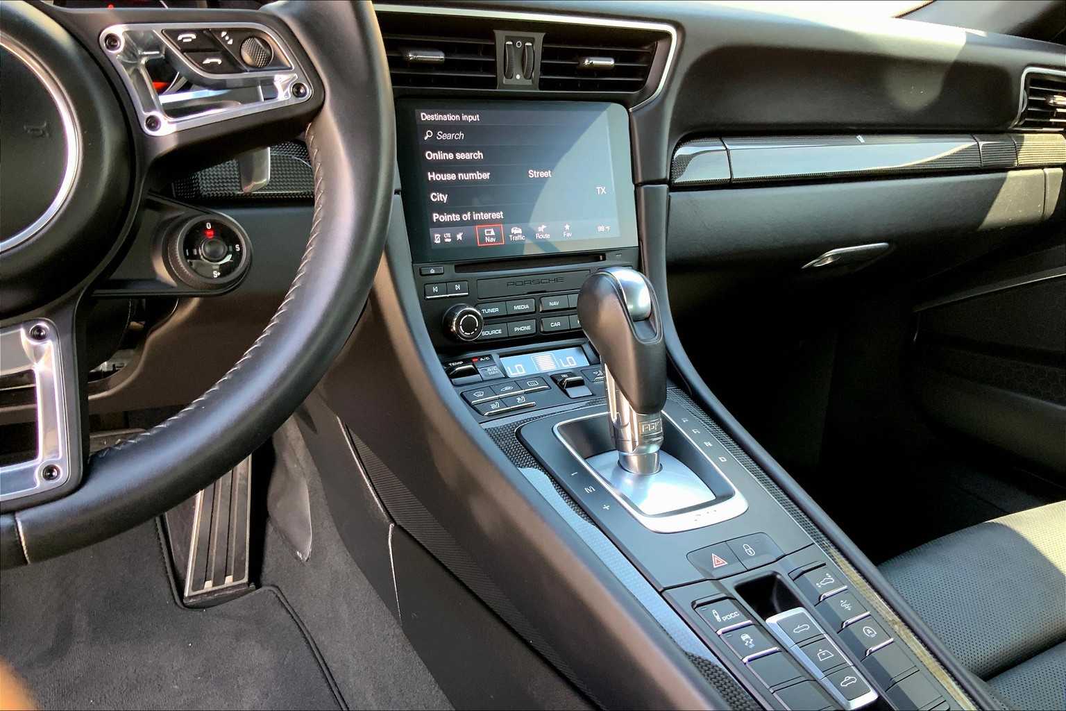 2019 Porsche 911 Turbo S photo 16