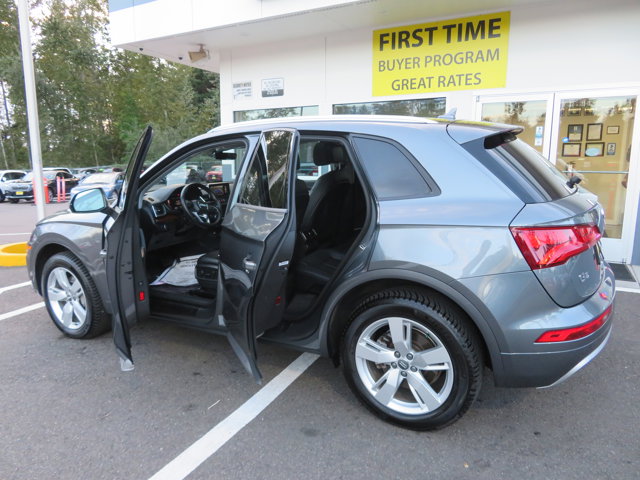 2018 Audi Q5 Premium photo 11