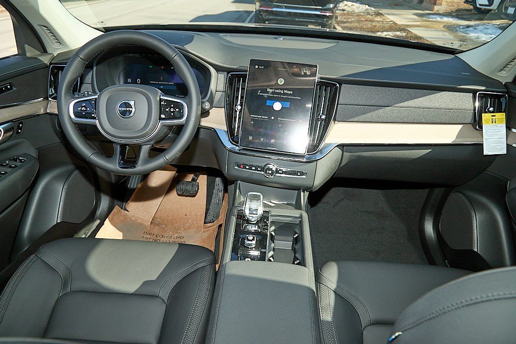 2026 VOLVO XC90 - Image 24