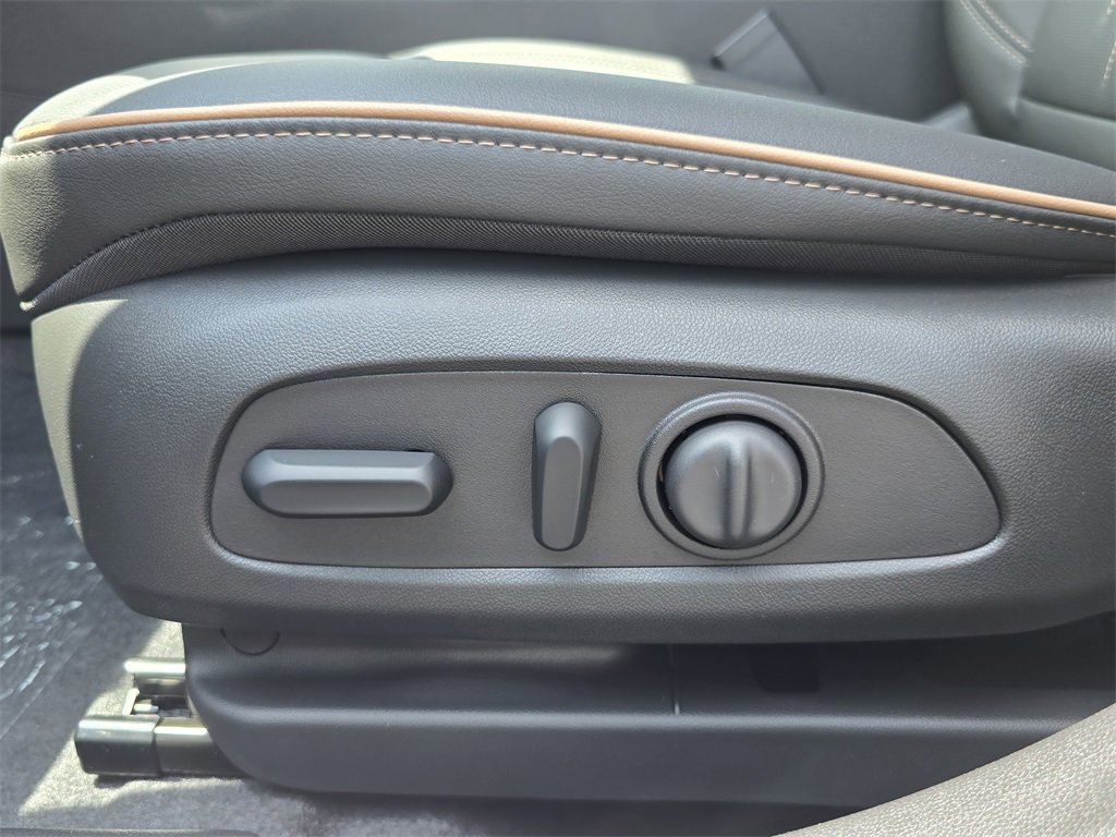 2025 Buick Envista Avenir photo 13