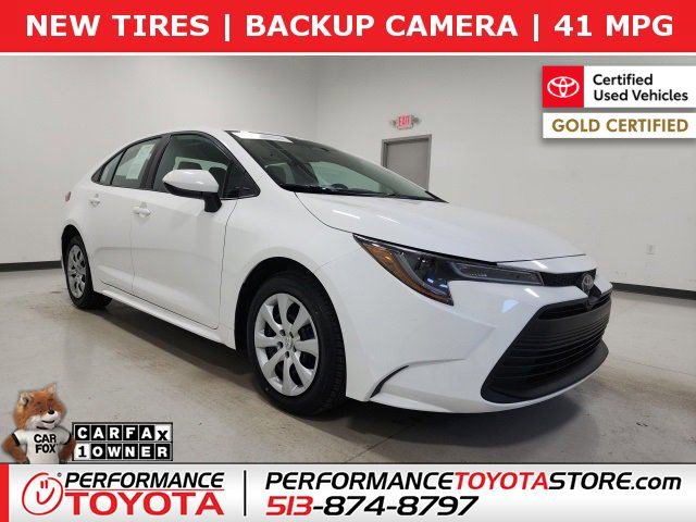 2023 Toyota Corolla LE's photo