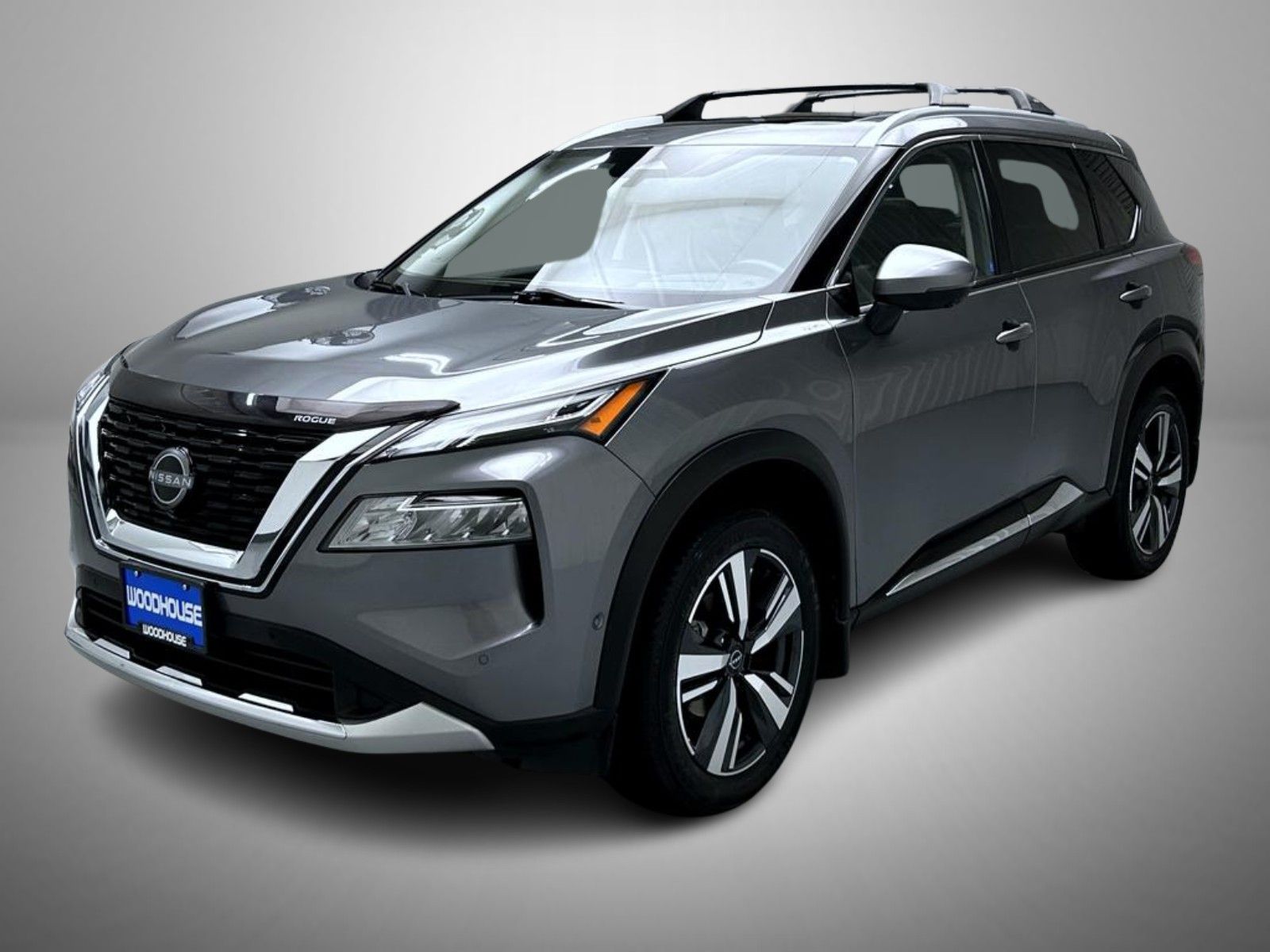 2023 Nissan Rogue Platinum's photo