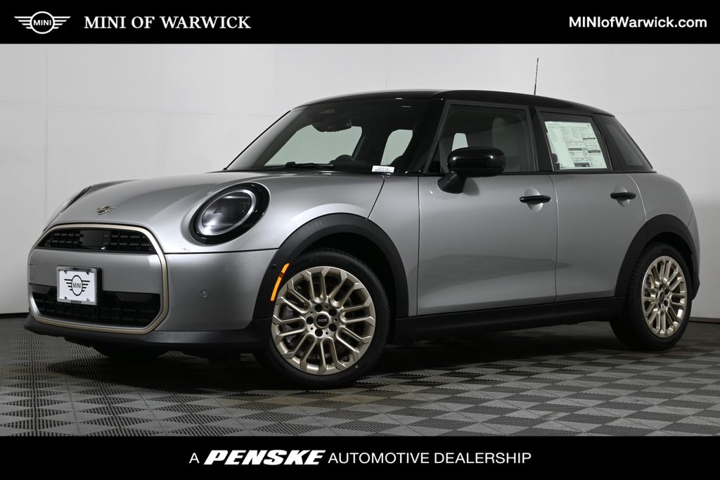 2026 MINI Hardtop 4 Door's photo