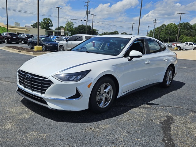 2022 Hyundai Sonata SE photo 3