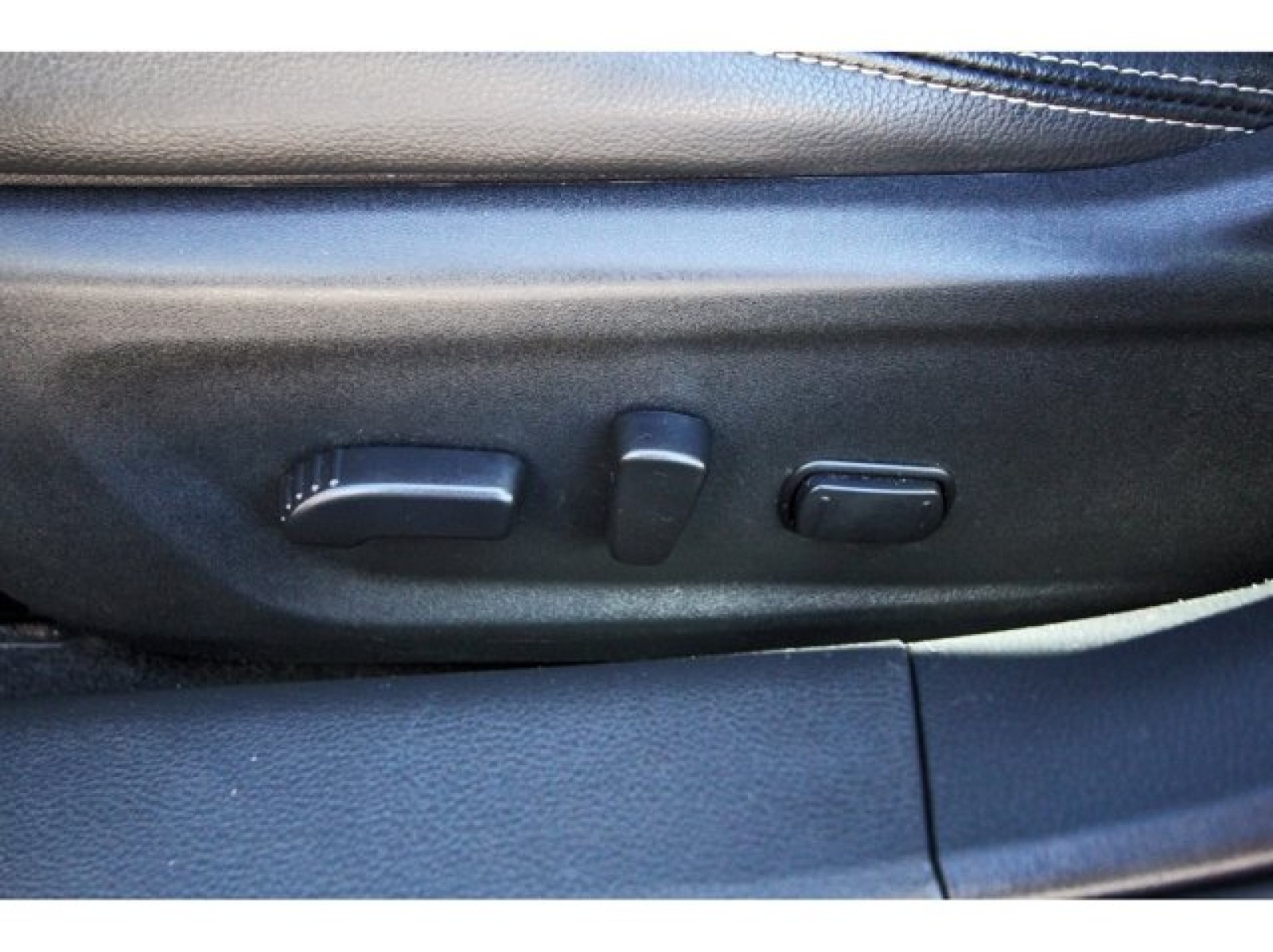 2023 Nissan Altima 2.5 SL  at Robbins Nissan