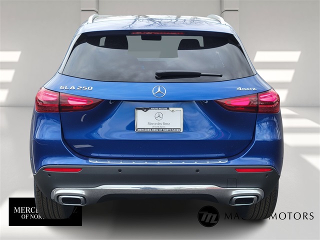 2025 Mercedes Benz GLA 250 4MATIC photo 4
