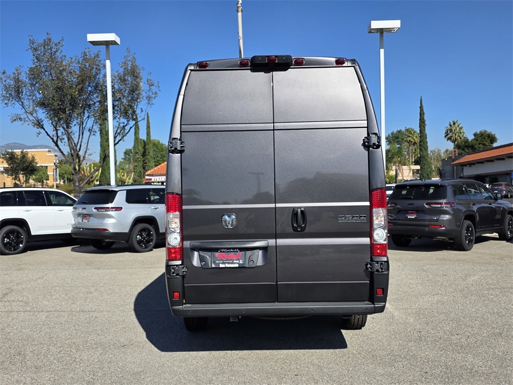 2025 Ram ProMaster 3500 photo 4