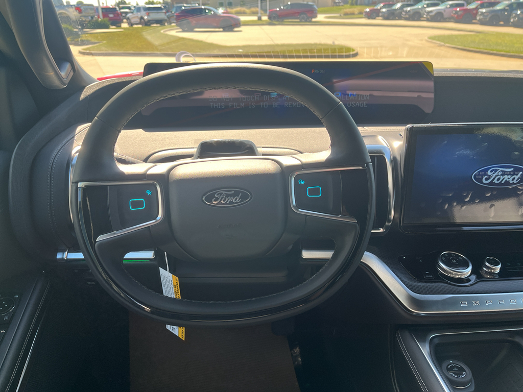 2025 Ford Expedition Platinum MAX photo 10