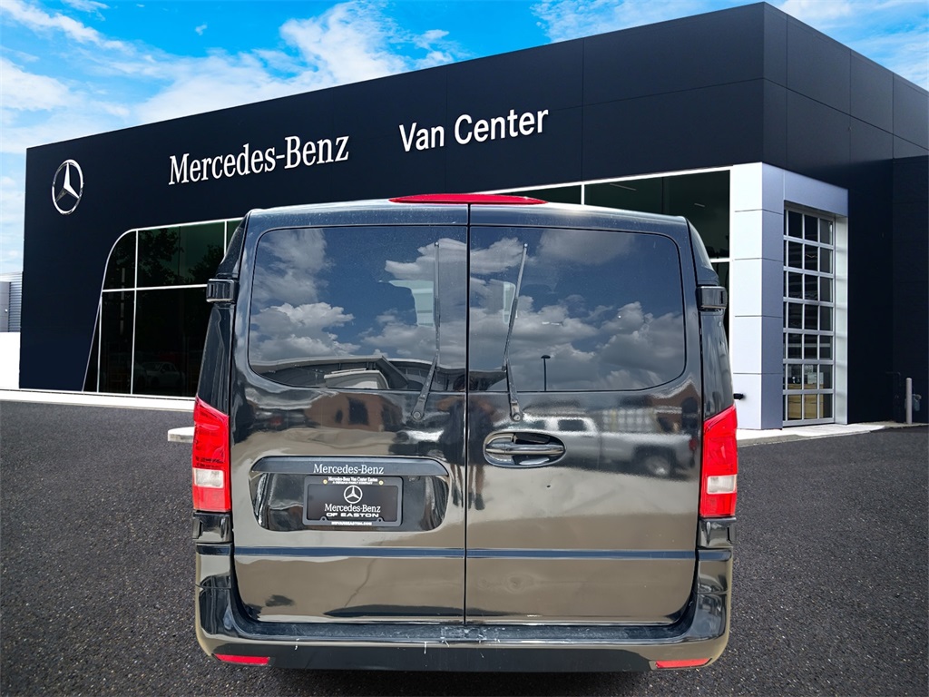 2018 Mercedes Benz Metris Passenger photo 4