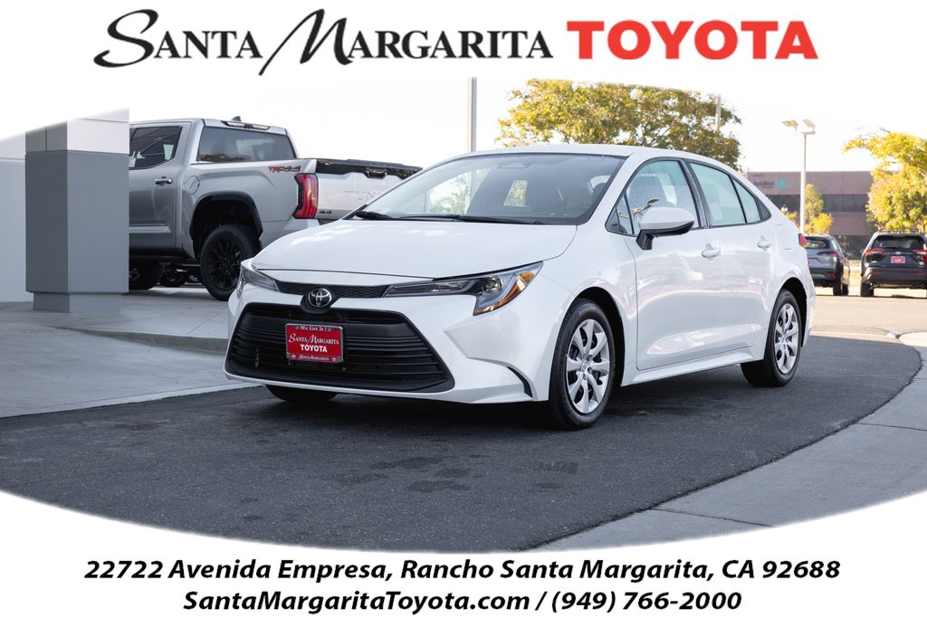 2025 Toyota Corolla LE's photo
