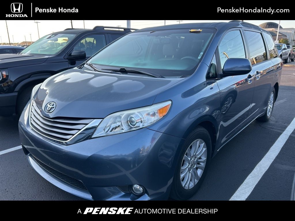 2015 Toyota Sienna XLE