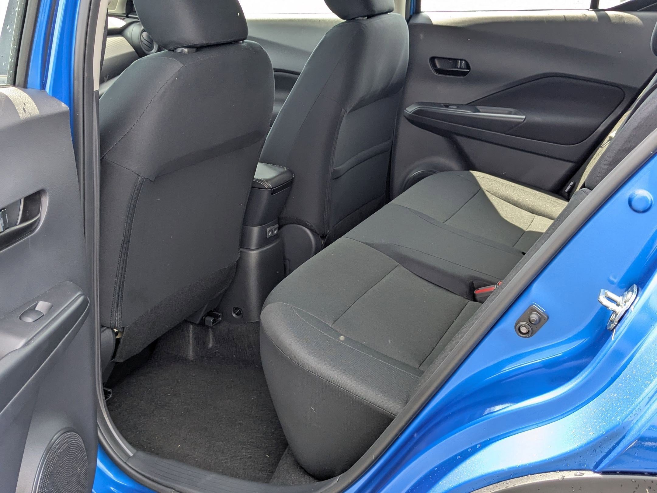 2025 Nissan Kicks Play S photo 17