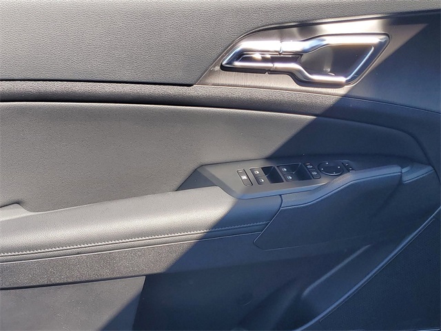 2026 Kia Sportage Hybrid X-Line photo 4