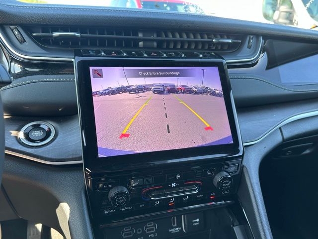 2023 Jeep Cherokee 4xe photo 28