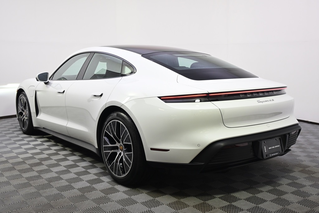 2021 Porsche Taycan 4S photo 3