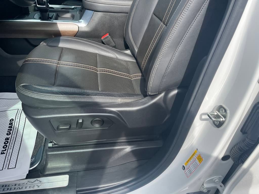 2024 Chevrolet Silverado 1500 High Country photo 20