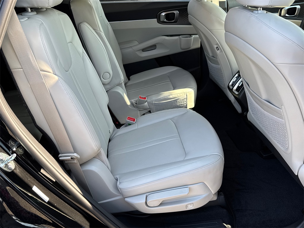 2023 Kia Sorento Hybrid EX photo 15