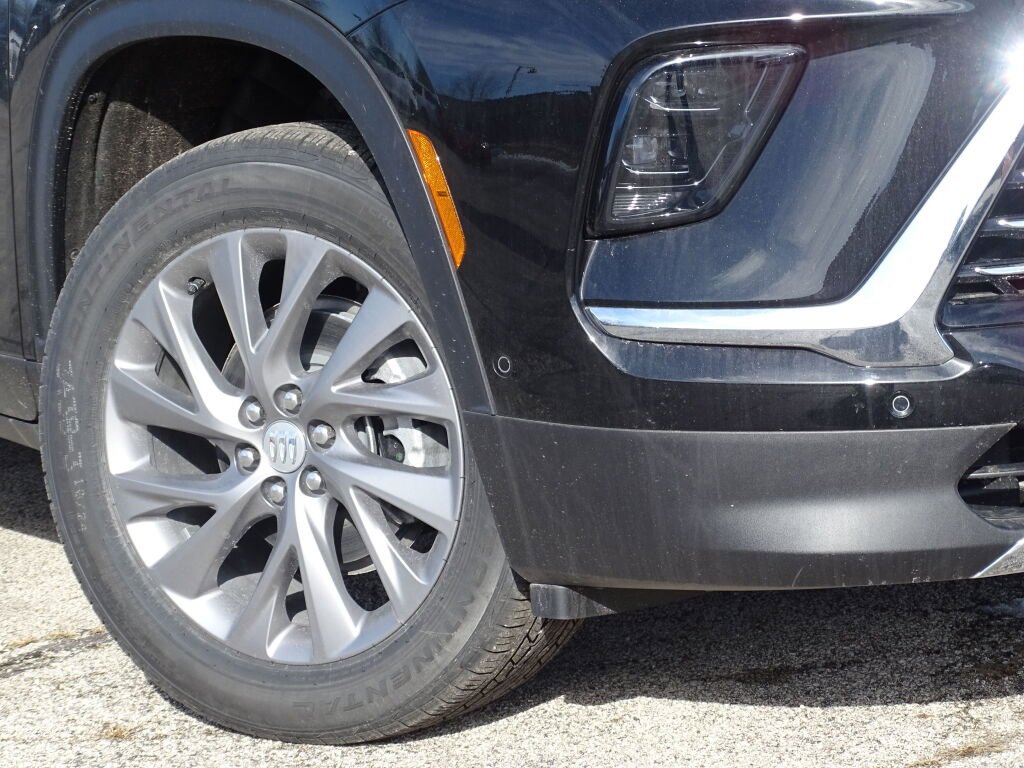 2025 Buick Enclave Preferred photo 3