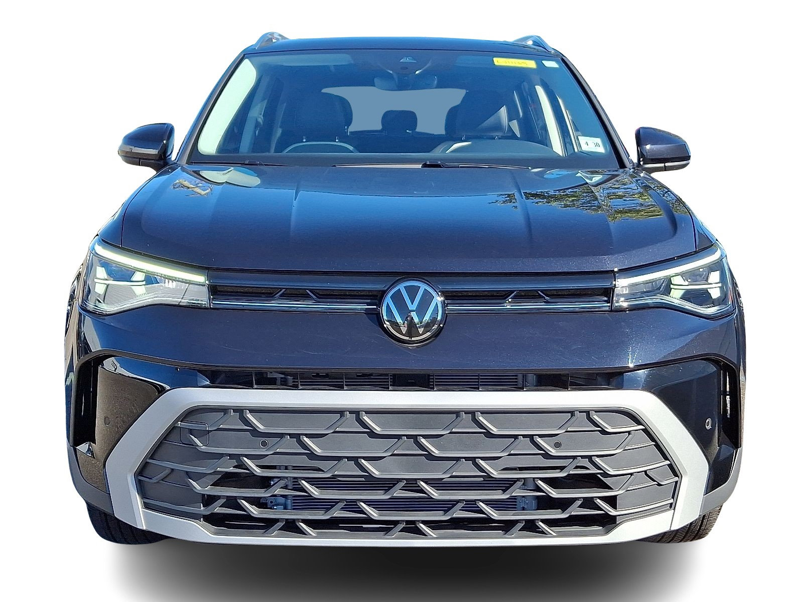2025 Volkswagen Taos SE photo 2