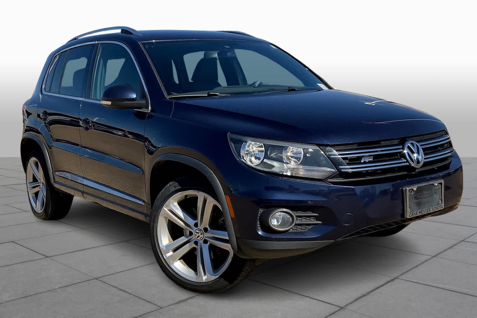 Used 2016 Volkswagen Tiguan R-Line with VIN WVGAV7AXXGW605169 for sale in Lubbock, TX