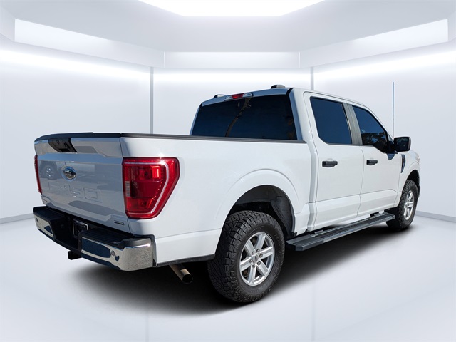 2021 Ford F-150 XLT photo 2