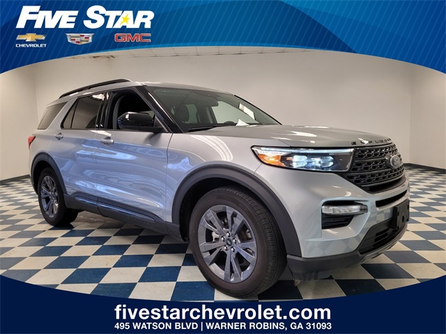 2023 Ford Explorer XLT's photo