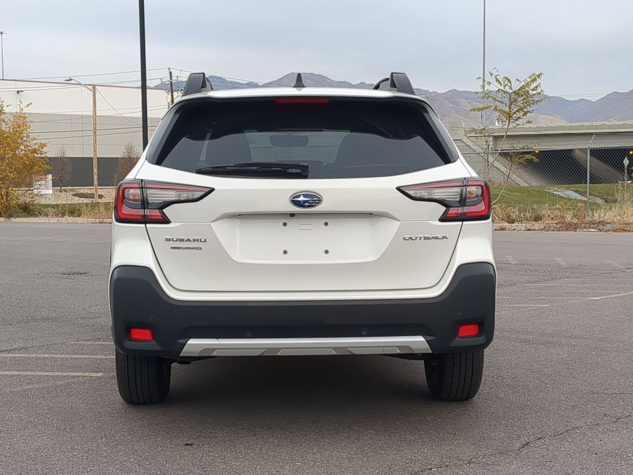 2024 Subaru Outback Limited photo 4