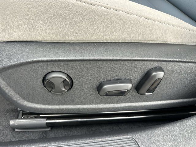 2025 Volkswagen Jetta 1.5T SE photo 4