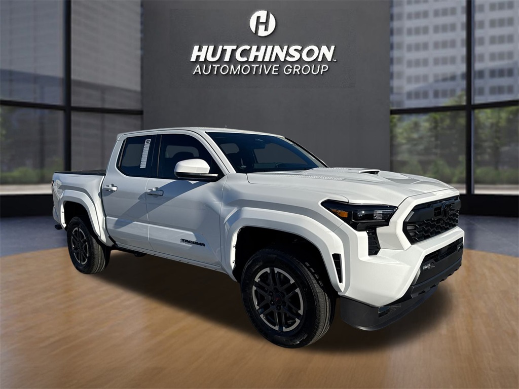 2026 Toyota Tacoma TRD Sport's photo