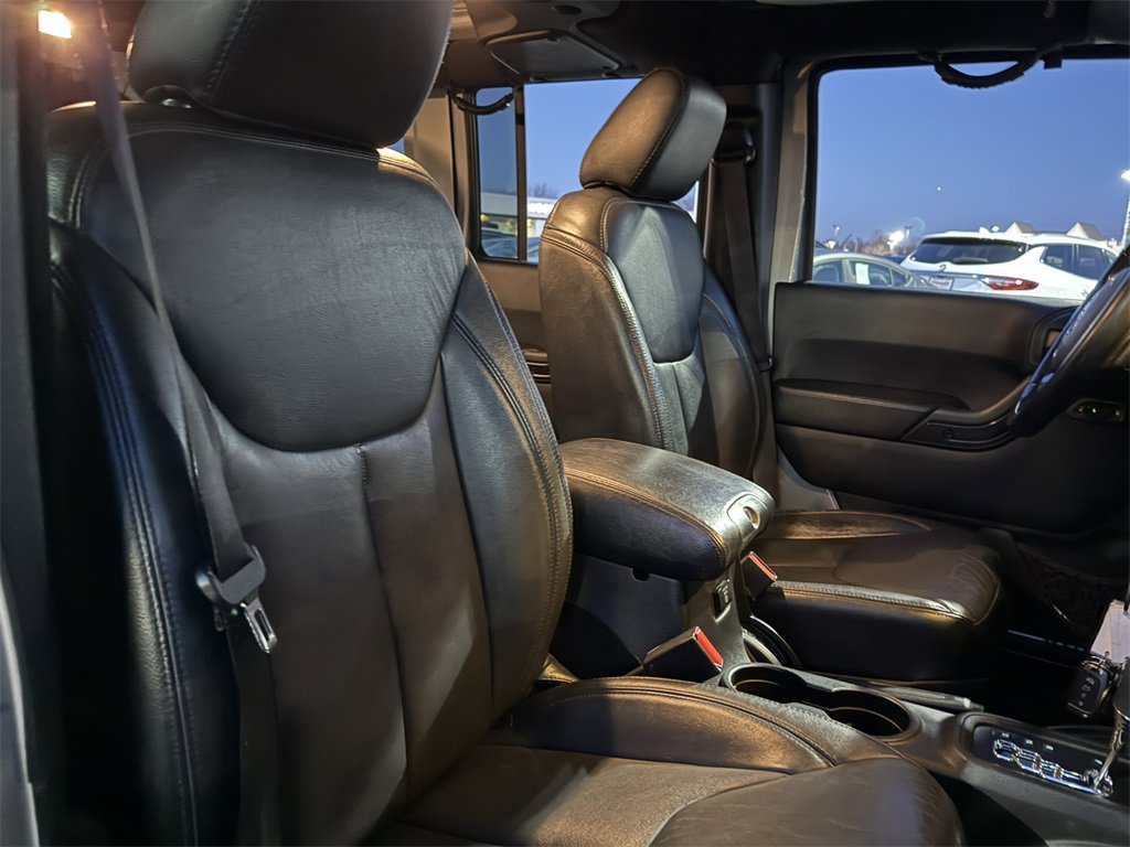 2017 JEEP WRANGLER - Image 28