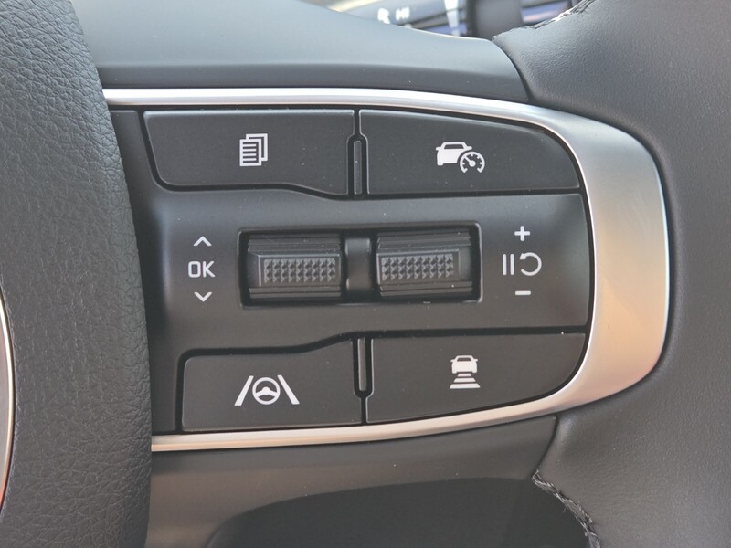 2025 Kia K5 GT-Line photo 15