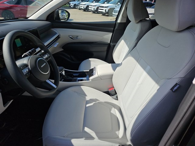 2026 Hyundai Tucson SEL photo 12